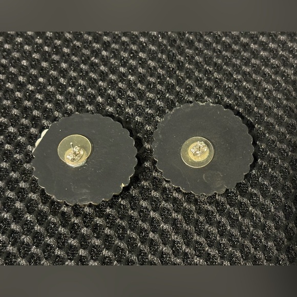 LightWeight Purple and Gold Tone Round Earrings - Picture 3 of 5